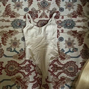 Abrocombie body suit